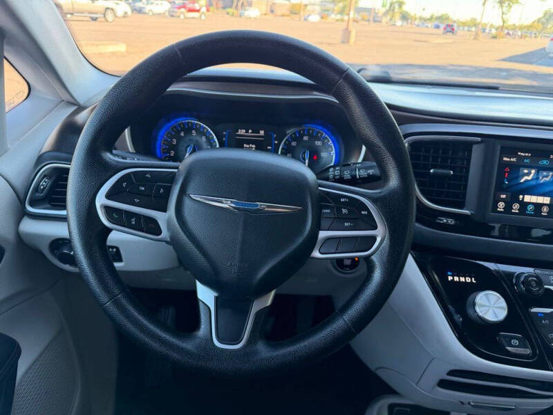 2019 Chrysler Pacifica LX