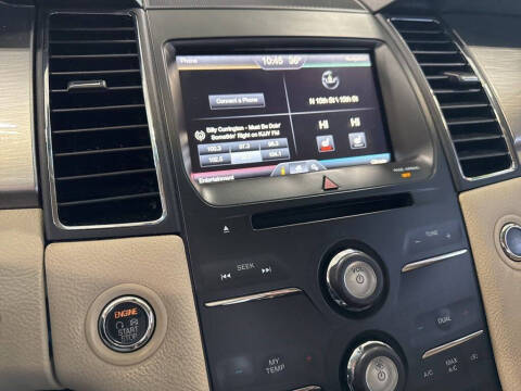 2015 Ford Taurus SEL