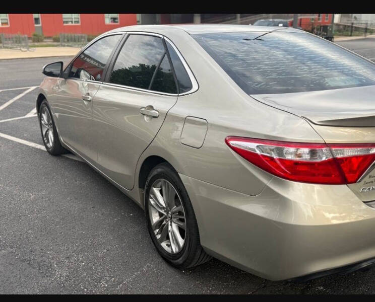2016 Toyota Camry SE