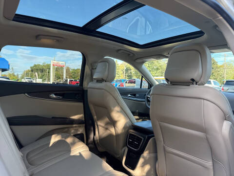 2020 Lincoln Nautilus Reserve