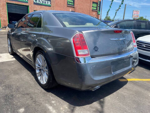 2011 Chrysler 300 Limited