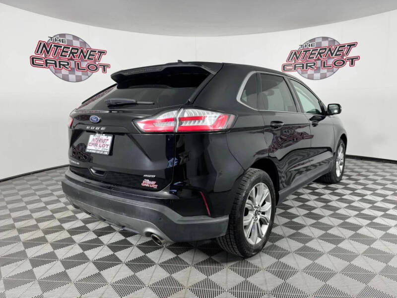 2023 Ford Edge Titanium