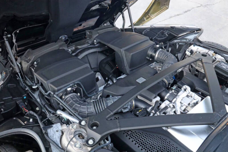 2022 Aston Martin DB11 V8