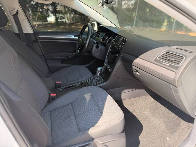 2019 Volkswagen e-Golf SE