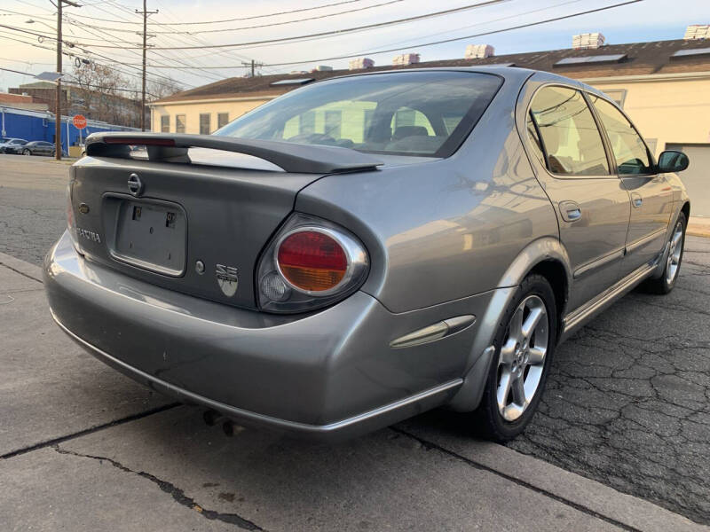 2003 Nissan Maxima SE