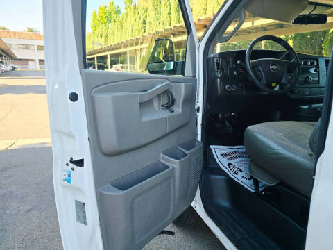 2017 Chevrolet Express 2500