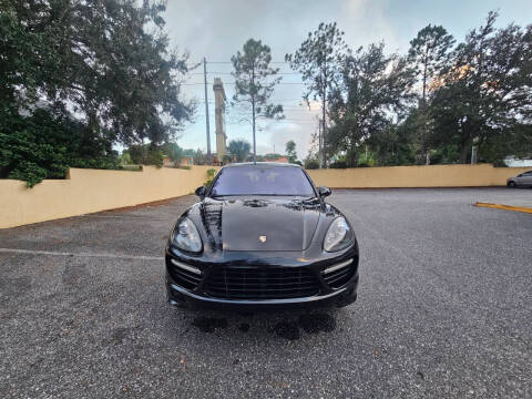 2013 Porsche Cayenne GTS