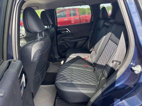 2024 Mitsubishi Outlander SEL