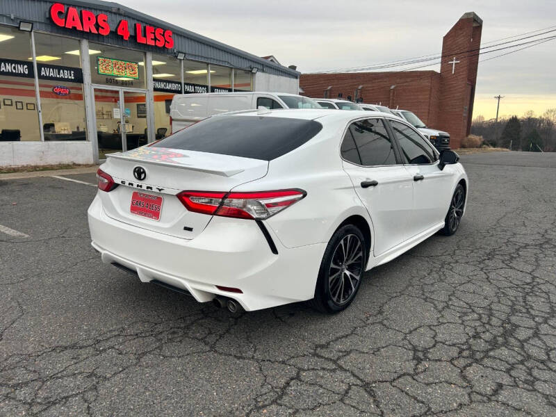 2020 Toyota Camry SE