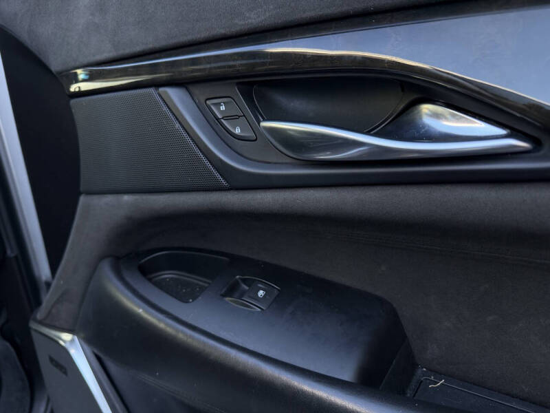 2018 Cadillac Escalade ESV Platinum