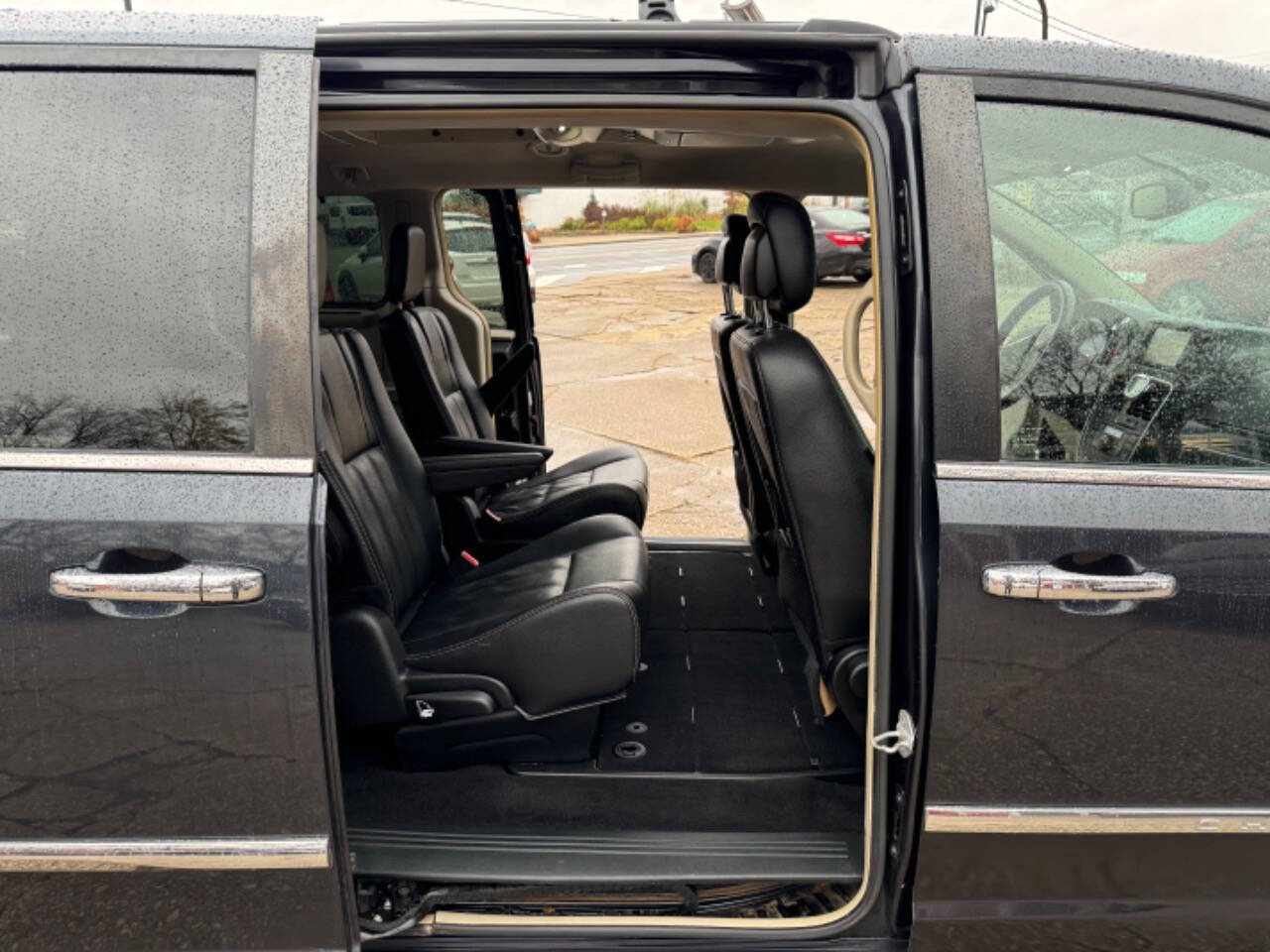 2014 Chrysler Town and Country for sale at First Class Auto Mall in Akron, OH