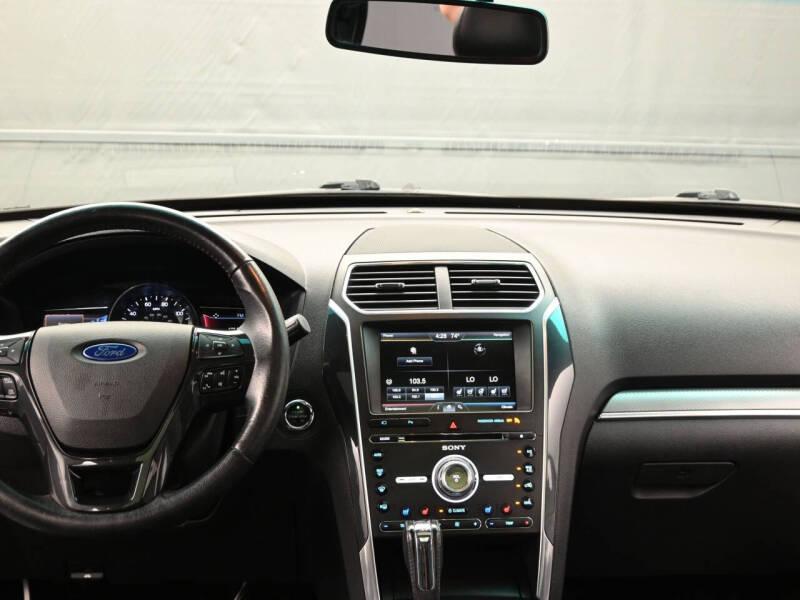 2016 Ford Explorer Sport