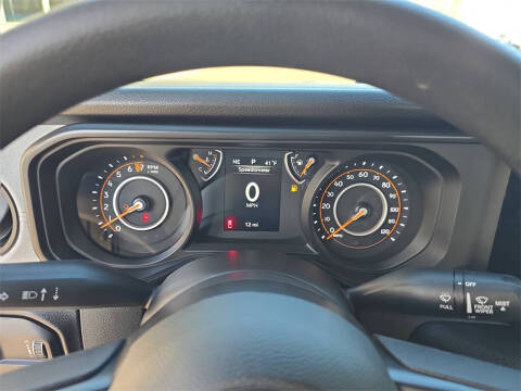 2026 Jeep Gladiator Sport