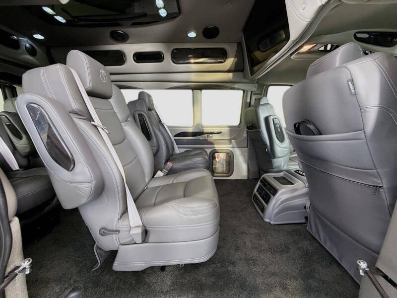 2025 GMC Savana 2500