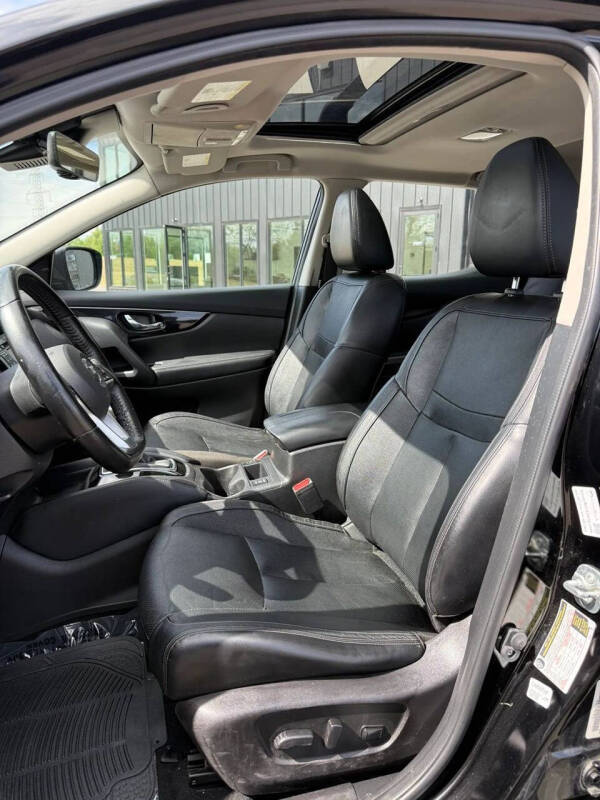 2017 Nissan Rogue Sport SL