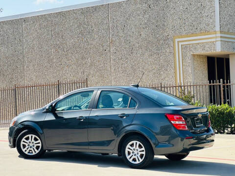 2020 Chevrolet Sonic LS