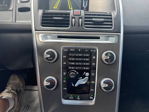 2015 Volvo XC60 T6 Drive-E