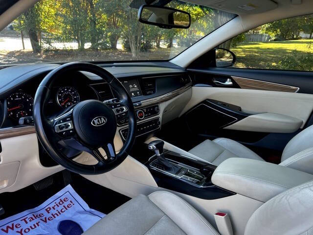 2019 Kia Cadenza Premium