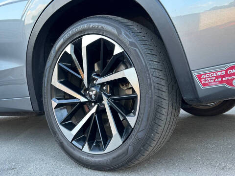 2023 Mitsubishi Outlander PHEV SEL
