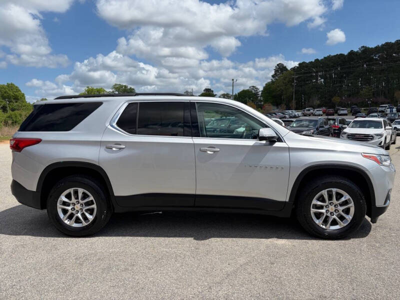 2020 Chevrolet Traverse LT Cloth