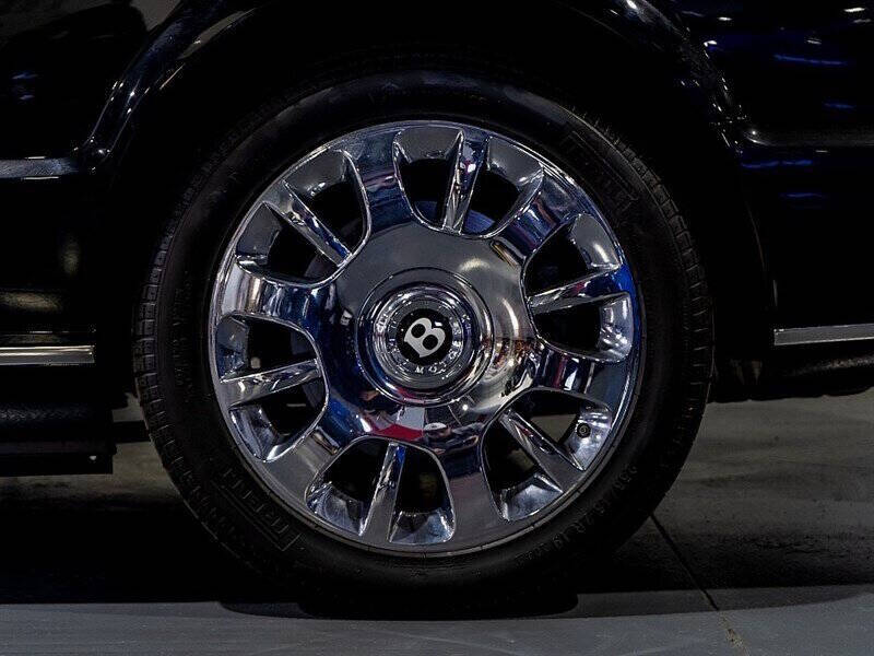 2008 Bentley Azure 24