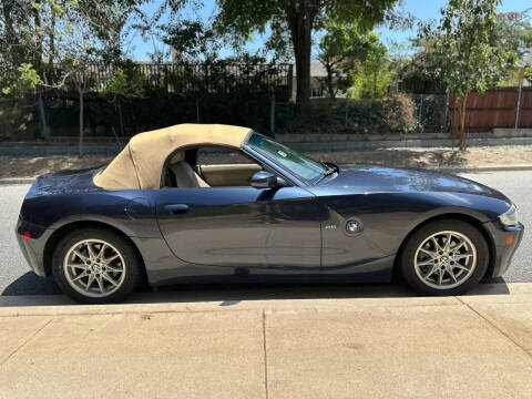 2005 BMW Z4 2.5i