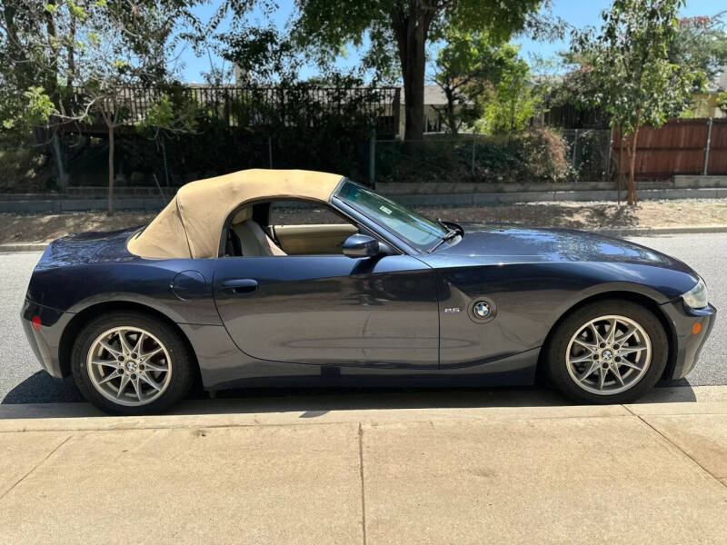 2005 BMW Z4 2.5i