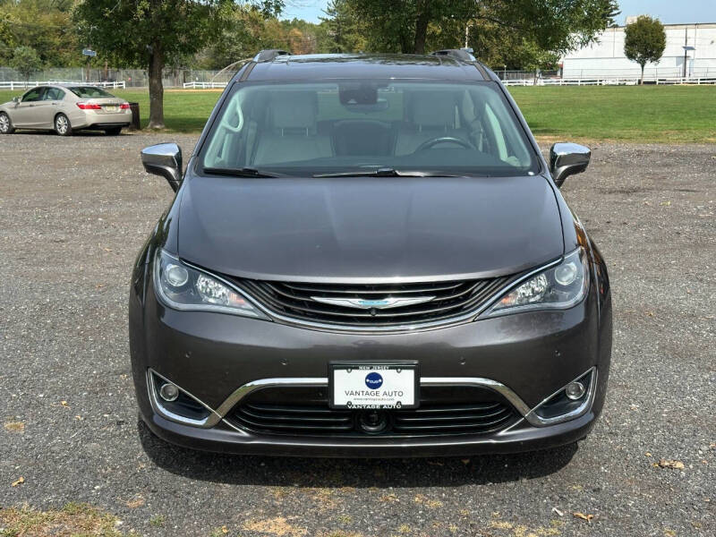 2017 Chrysler Pacifica Hybrid Platinum