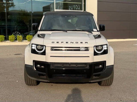 2026 Land Rover Defender 110 P300 S