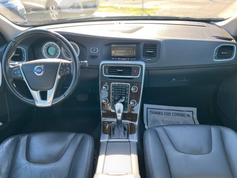 2013 Volvo S60 T5 Premier Plus