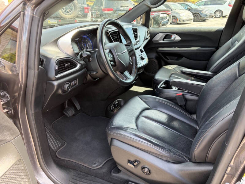 2018 Chrysler Pacifica Touring L