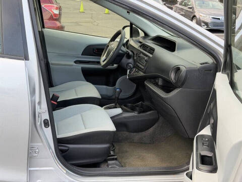 2014 Toyota Prius c One