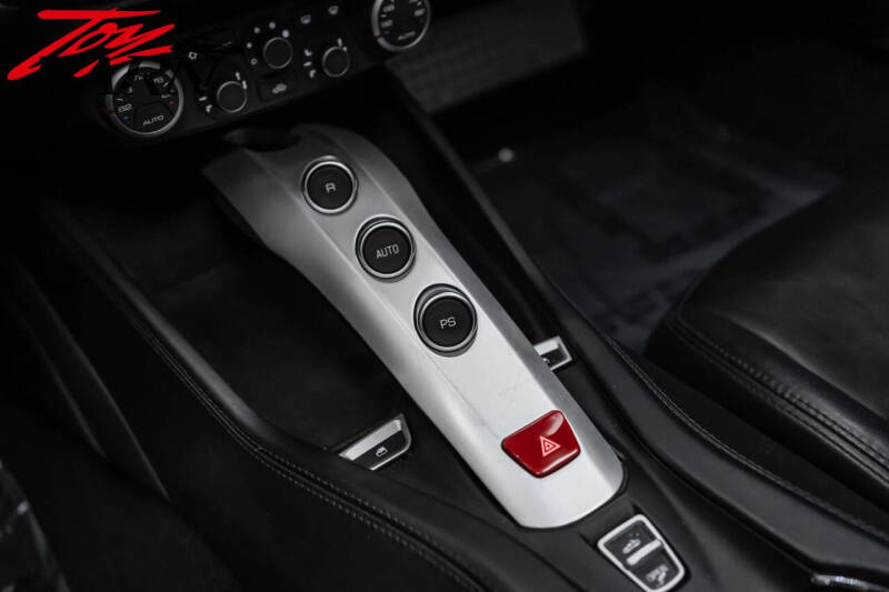 2016 Ferrari California T