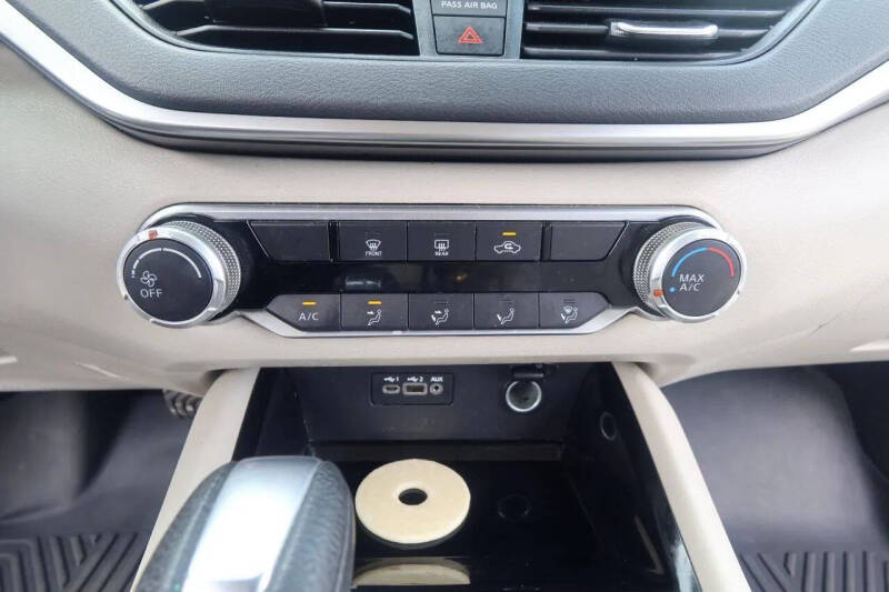 2021 Nissan Altima 2.5 SV