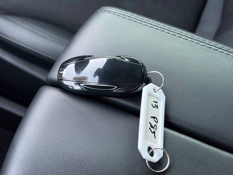 2014 Tesla Model S P85