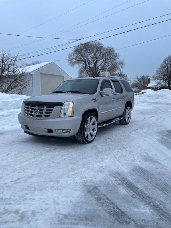2007 Cadillac Escalade for sale at Pristine Motors in Saint Paul MN
