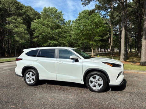 2023 Toyota Highlander L