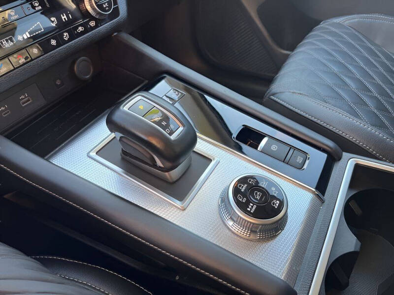 2023 Mitsubishi Outlander PHEV SEL