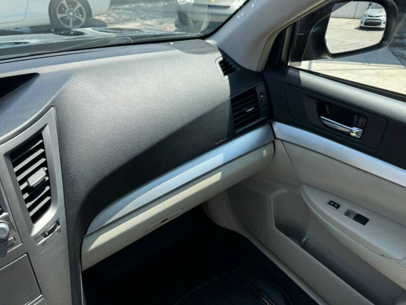 2010 Subaru Outback 3.6R Premium