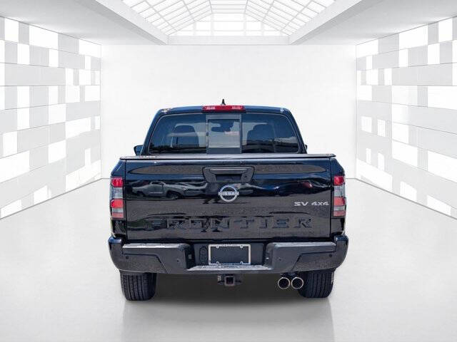 2022 Nissan Frontier SV