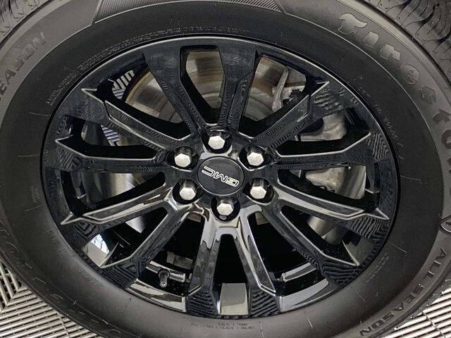 2022 GMC Canyon Elevation Standard