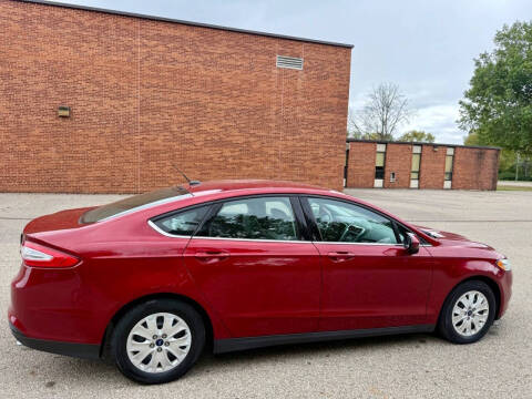 2014 Ford Fusion S