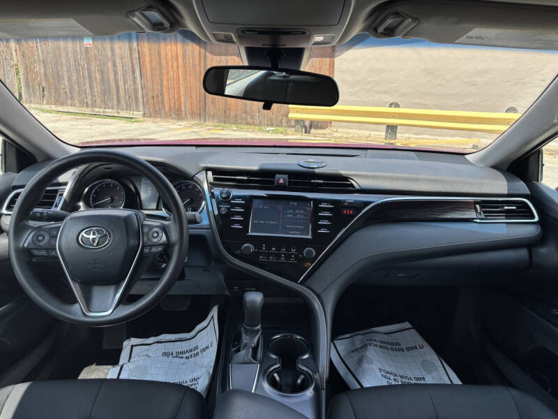 2018 Toyota Camry LE