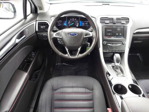 2014 Ford Fusion SE