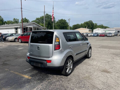 2011 Kia Soul +
