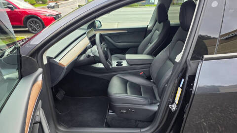 2024 Tesla Model Y Long Range