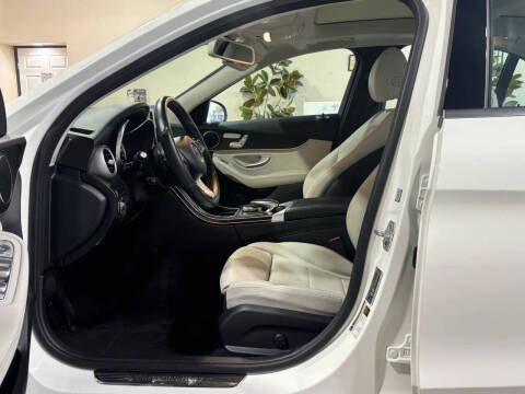 2016 Mercedes-Benz C-Class