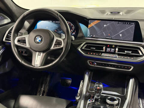 2021 BMW X6 M50i
