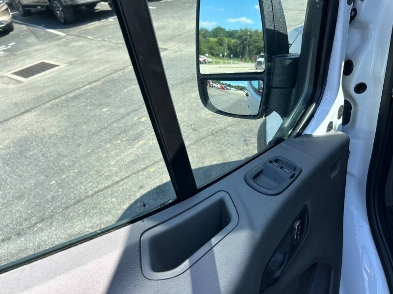 2025 Ford Transit 350 HD