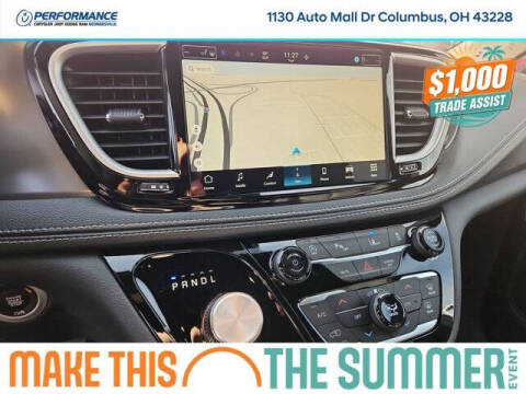 2026 Chrysler Pacifica Select